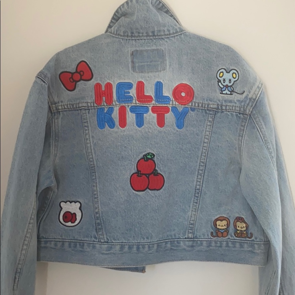 Hello Kitty x Levi cropped jacket